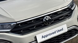 2025 (25) VOLKSWAGEN T-ROC 1.0 TSI 115 Match 5dr 5302349