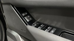 2025 (25) LAND ROVER RANGE ROVER VELAR 2.0 D200 MHEV Dynamic SE 5dr Auto 4822667