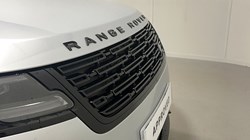 2025 (25) LAND ROVER RANGE ROVER VELAR 2.0 D200 MHEV Dynamic SE 5dr Auto 4846544