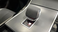 2025 (25) LAND ROVER RANGE ROVER VELAR 2.0 D200 MHEV Dynamic SE 5dr Auto 4846516