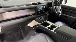 2025 (25) LAND ROVER DEFENDER 3.0 D250 X-Dynamic SE 110 5dr Auto 4592829