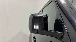 2025 (25) LAND ROVER DEFENDER 3.0 D250 X-Dynamic SE 110 5dr Auto 4592840