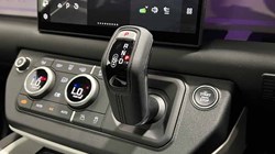 2025 (25) LAND ROVER DEFENDER 3.0 D250 X-Dynamic SE 110 5dr Auto 4592818