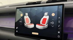 2025 (25) LAND ROVER DEFENDER 3.0 D250 X-Dynamic SE 110 5dr Auto 4592828