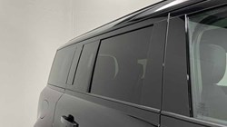 2025 (25) LAND ROVER DEFENDER 3.0 D250 X-Dynamic SE 110 5dr Auto 4592838