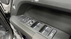 2025 (25) LAND ROVER DEFENDER 3.0 D250 X-Dynamic SE 110 5dr Auto 4592807