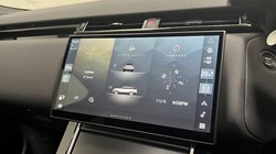 2025 (25) LAND ROVER RANGE ROVER VELAR 2.0 D200 MHEV Dynamic SE 5dr Auto 4703579