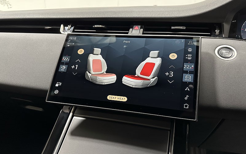 2025 (25) LAND ROVER RANGE ROVER EVOQUE 2.0 D200 Dynamic SE 5dr Auto 4608711