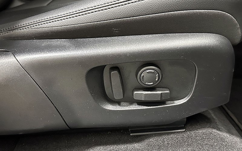 2025 (25) LAND ROVER RANGE ROVER EVOQUE 2.0 D200 Dynamic SE 5dr Auto 4608696