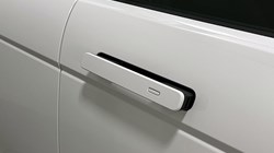 2025 (25) LAND ROVER RANGE ROVER EVOQUE 2.0 D200 Dynamic SE 5dr Auto 4608725