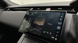 2025 (25) LAND ROVER RANGE ROVER VELAR 2.0 D200 MHEV Dynamic SE 5dr Auto 5979688