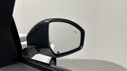 2025 (25) LAND ROVER RANGE ROVER VELAR 2.0 D200 MHEV Dynamic SE 5dr Auto 5979678