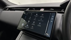 2025 (25) LAND ROVER RANGE ROVER VELAR 2.0 D200 MHEV Dynamic SE 5dr Auto 5979693