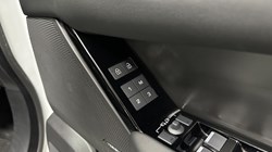 2025 (25) LAND ROVER RANGE ROVER VELAR 2.0 D200 MHEV Dynamic SE 5dr Auto 5979677