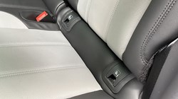 2025 (25) LAND ROVER RANGE ROVER EVOQUE 2.0 D200 Dynamic SE 5dr Auto 4806016