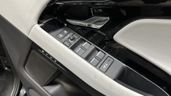 2025 (25) LAND ROVER RANGE ROVER EVOQUE 2.0 D200 Dynamic SE 5dr Auto 4805991