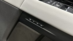 2025 (25) LAND ROVER RANGE ROVER EVOQUE 2.0 D200 Dynamic SE 5dr Auto 4805992