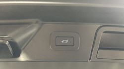 2025 (25) LAND ROVER RANGE ROVER VELAR 2.0 D200 MHEV Dynamic SE 5dr Auto 4863992