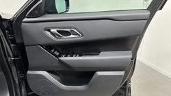 2025 (25) LAND ROVER RANGE ROVER VELAR 2.0 D200 MHEV Dynamic SE 5dr Auto 4863964