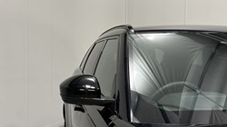 2025 (25) LAND ROVER RANGE ROVER VELAR 2.0 D200 MHEV Dynamic SE 5dr Auto 4863997