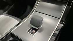 2025 (25) LAND ROVER RANGE ROVER EVOQUE 2.0 D200 Dynamic SE 5dr Auto 4930559