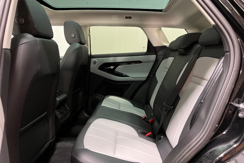 2025 (25) LAND ROVER RANGE ROVER EVOQUE 2.0 D200 Dynamic SE 5dr Auto 4930538