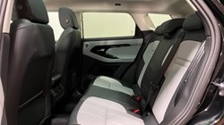 2025 (25) LAND ROVER RANGE ROVER EVOQUE 2.0 D200 Dynamic SE 5dr Auto 4930538