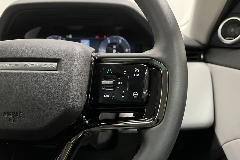 2025 (25) LAND ROVER RANGE ROVER EVOQUE 2.0 D200 Dynamic SE 5dr Auto 4930557