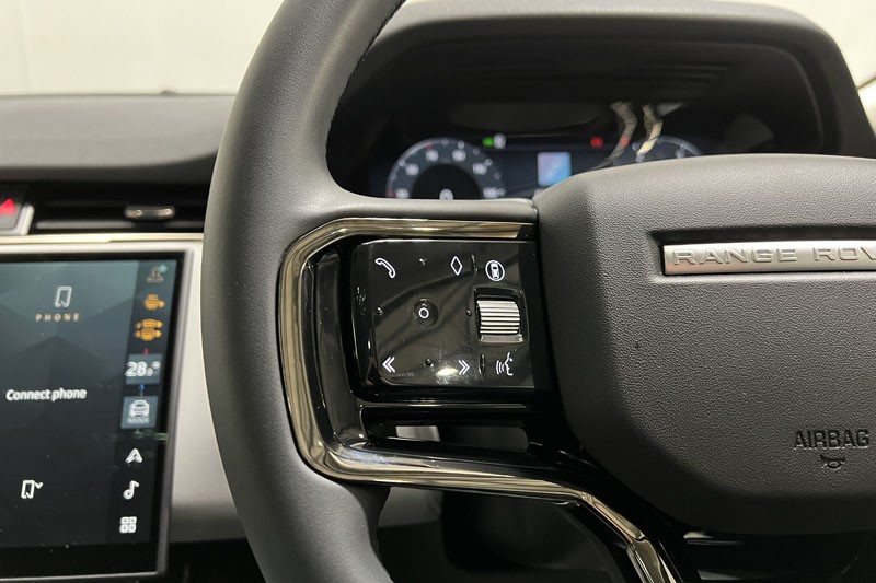2025 (25) LAND ROVER RANGE ROVER EVOQUE 2.0 D200 Dynamic SE 5dr Auto 4930556