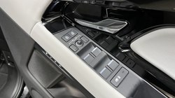 2025 (25) LAND ROVER RANGE ROVER EVOQUE 2.0 D200 Dynamic SE 5dr Auto 4930548