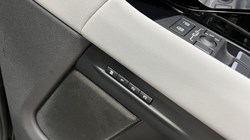 2025 (25) LAND ROVER RANGE ROVER EVOQUE 2.0 D200 Dynamic SE 5dr Auto 4930549