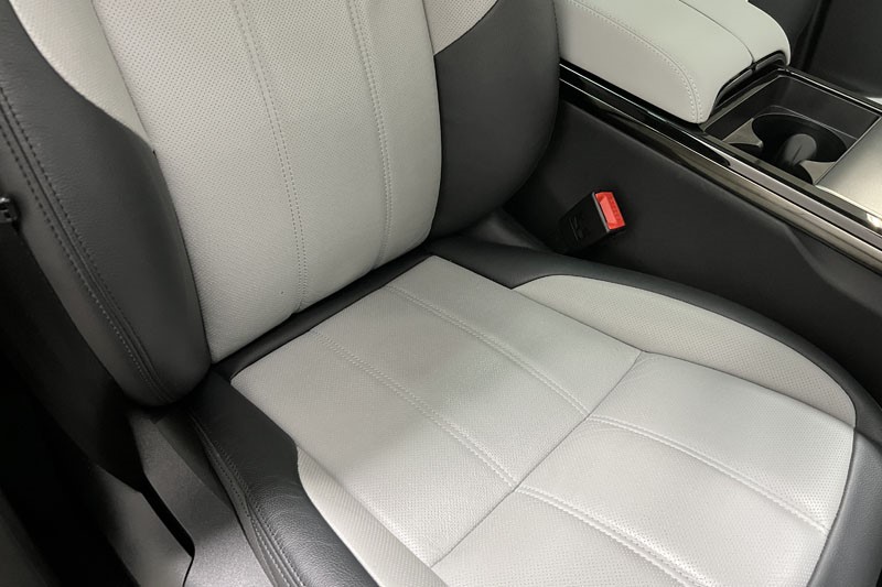 2025 (25) LAND ROVER RANGE ROVER EVOQUE 2.0 D200 Dynamic SE 5dr Auto 4930553