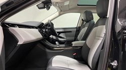 2025 (25) LAND ROVER RANGE ROVER EVOQUE 2.0 D200 Dynamic SE 5dr Auto 4930537