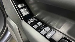 2025 (25) LAND ROVER RANGE ROVER VELAR 2.0 D200 MHEV Dynamic SE 5dr Auto 4698868