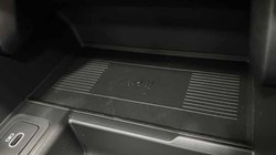2025 (25) LAND ROVER RANGE ROVER VELAR 2.0 D200 MHEV Dynamic SE 5dr Auto 4698881