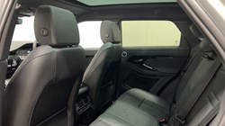 2025 (25) LAND ROVER RANGE ROVER EVOQUE 2.0 D200 Dynamic SE 5dr Auto 4877631