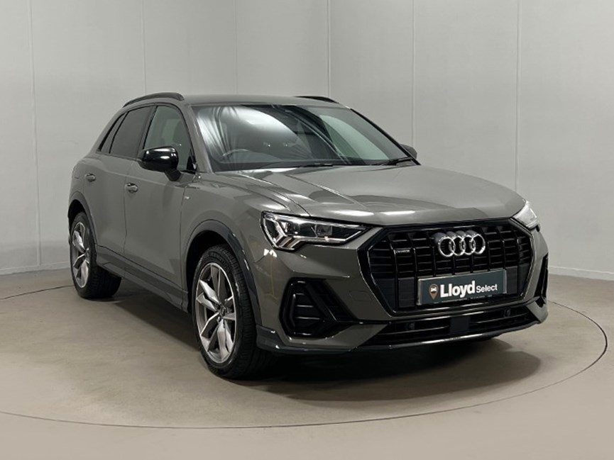 2021 (21) AUDI Q3 40 TDI 200 Quattro Black Edition 5dr S Tronic