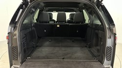 2025 (25) LAND ROVER DISCOVERY 3.0 D350 Dynamic SE 5dr Auto 5041898