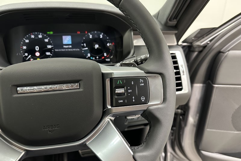 2025 (25) LAND ROVER DISCOVERY 3.0 D350 Dynamic SE 5dr Auto 5041879