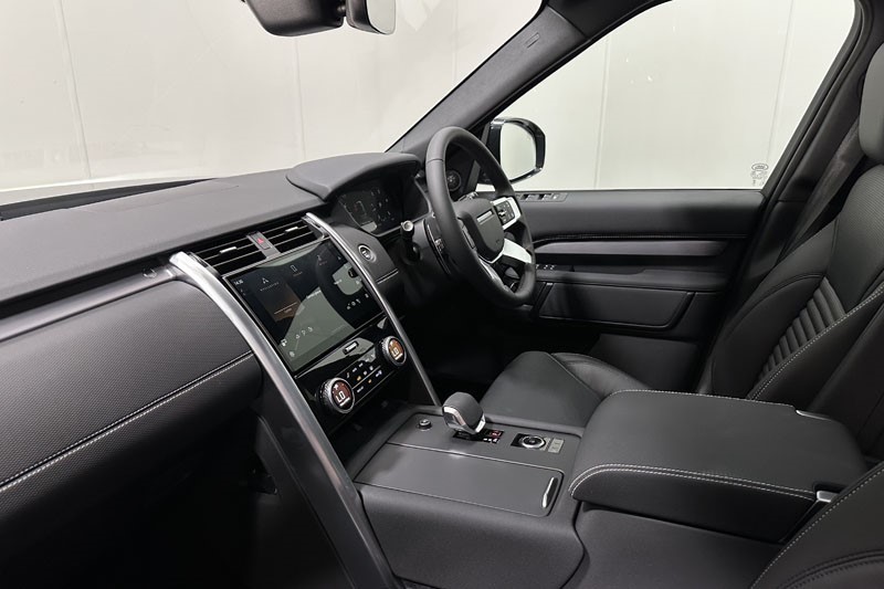 2025 (25) LAND ROVER DISCOVERY 3.0 D350 Dynamic SE 5dr Auto 5041892