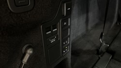 2025 (25) LAND ROVER DISCOVERY 3.0 D350 Dynamic SE 5dr Auto 5041900