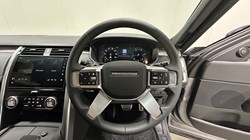 2025 (25) LAND ROVER DISCOVERY 3.0 D350 Dynamic SE 5dr Auto 5041877