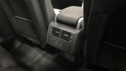 2025 (25) LAND ROVER DISCOVERY 3.0 D350 Dynamic SE 5dr Auto 5041868