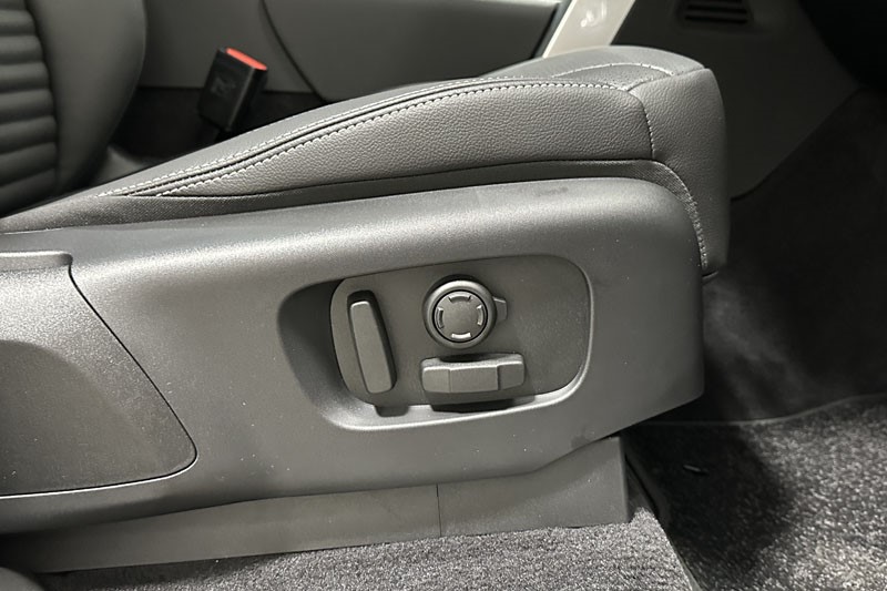 2025 (25) LAND ROVER DISCOVERY 3.0 D350 Dynamic SE 5dr Auto 5041874