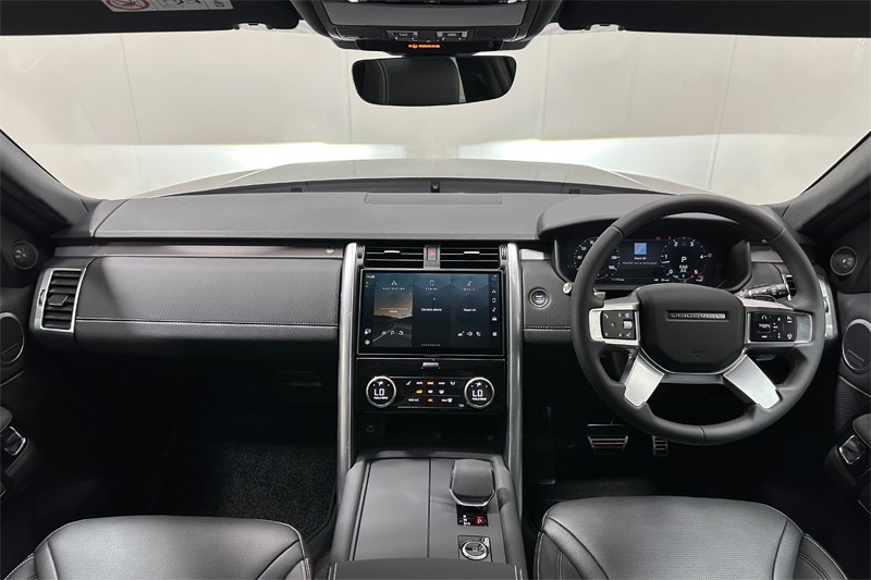 2025 (25) LAND ROVER DISCOVERY 3.0 D350 Dynamic SE 5dr Auto 5041866