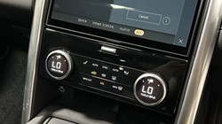 2025 (25) LAND ROVER DISCOVERY 3.0 D350 Dynamic SE 5dr Auto 5041882