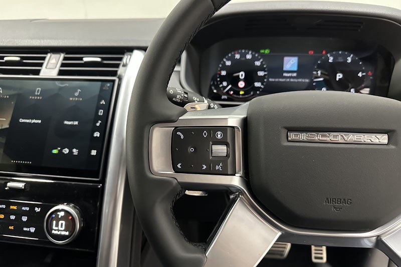 2025 (25) LAND ROVER DISCOVERY 3.0 D350 Dynamic SE 5dr Auto 5041878