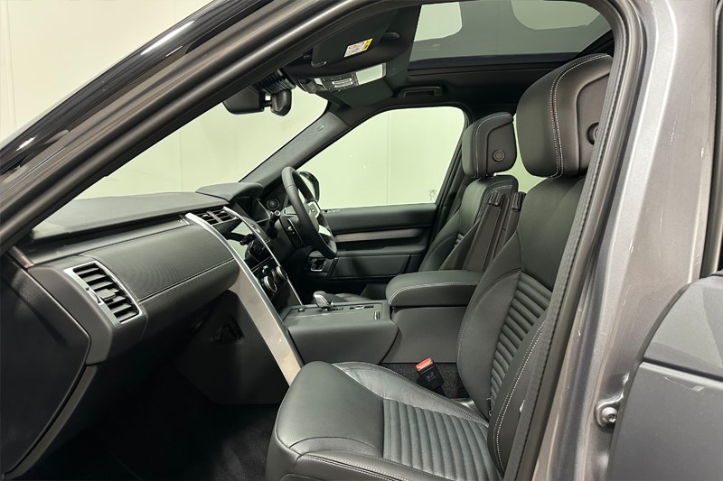 2025 (25) LAND ROVER DISCOVERY 3.0 D350 Dynamic SE 5dr Auto 5041860