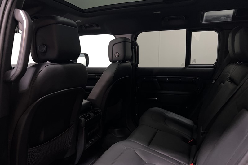 2025 (25) LAND ROVER DEFENDER 3.0 D350 X-Dynamic SE 110 5dr Auto [6 Seat] 4970819