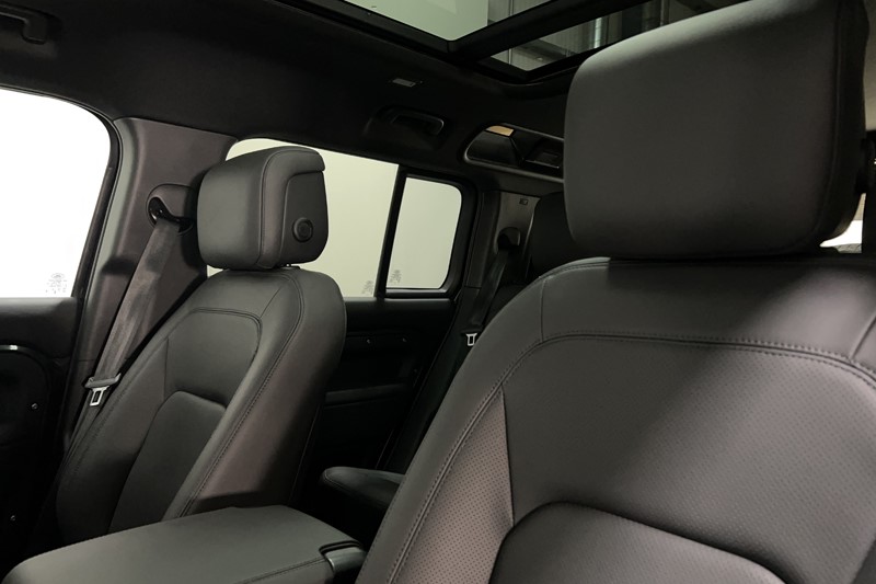 2025 (25) LAND ROVER DEFENDER 3.0 D350 X-Dynamic SE 110 5dr Auto [6 Seat] 4970818